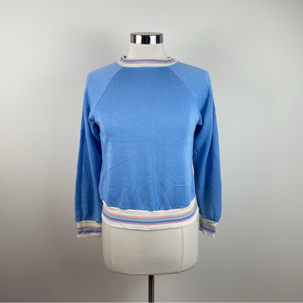 Bassett Walker Vintage Blue White Pink Stripe Long Sleeve Sweatshirt Women